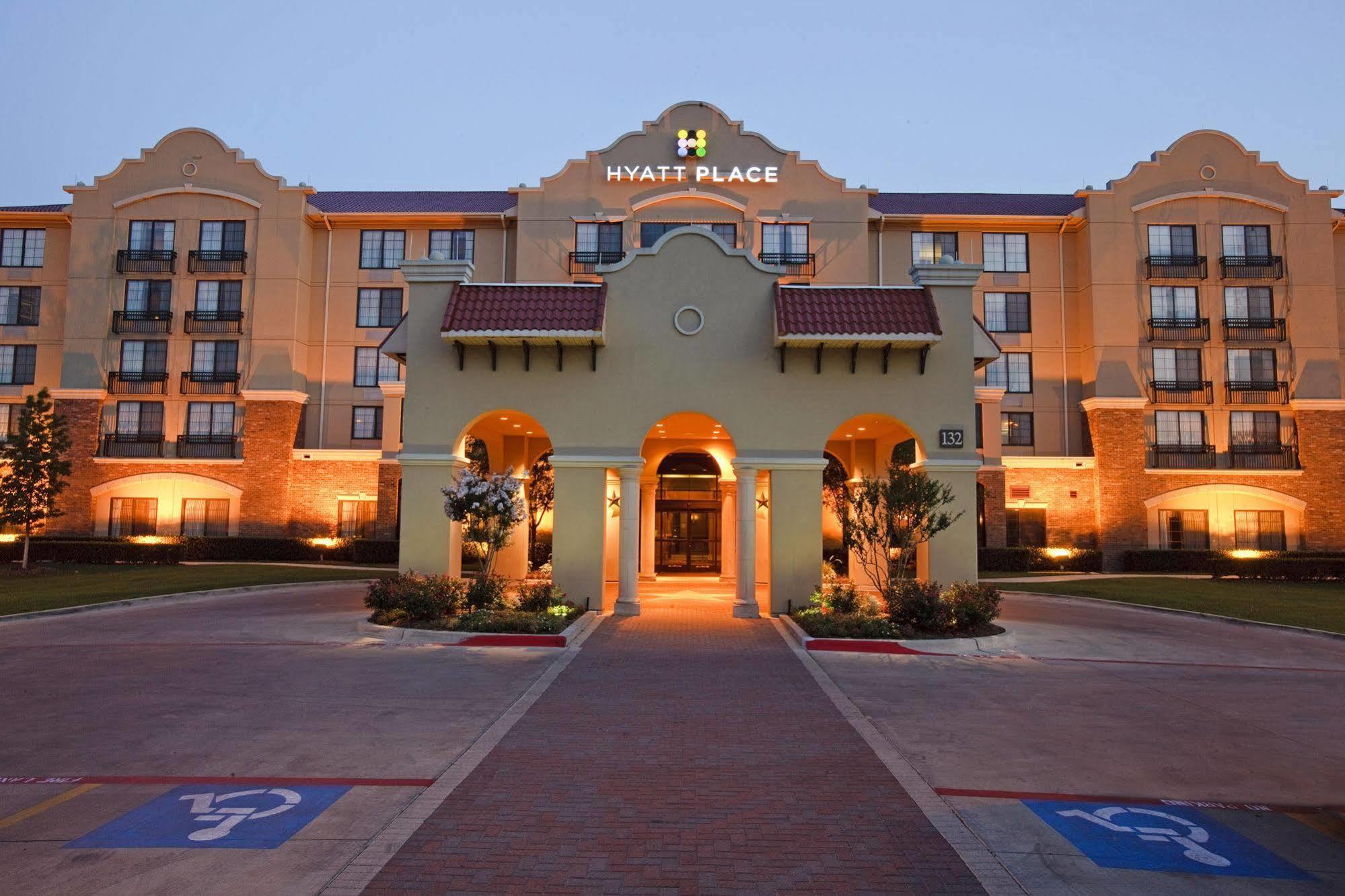 Hyatt Place Fort Worth Stockyard Hotel Exterior photo